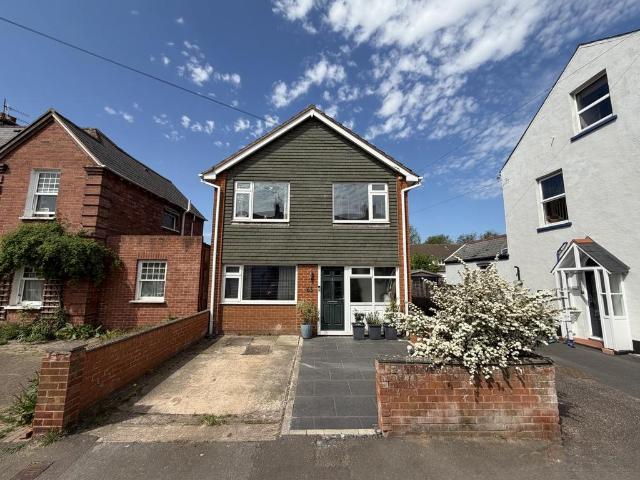 House for sale in Watergate, Devon