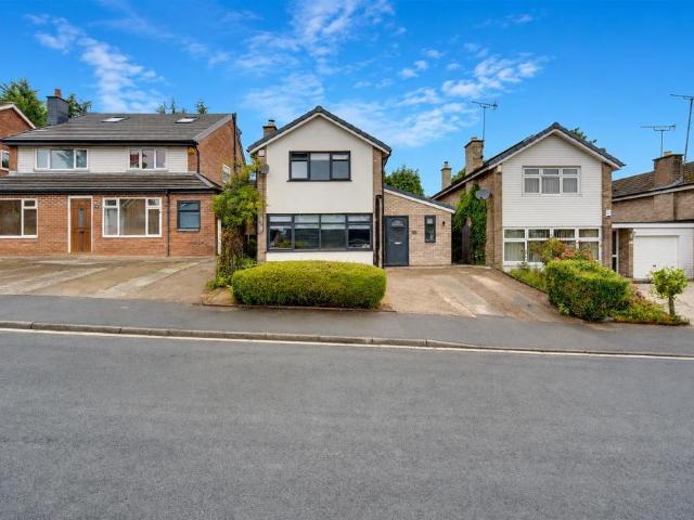 House for sale in Harewood, West Yorkshire