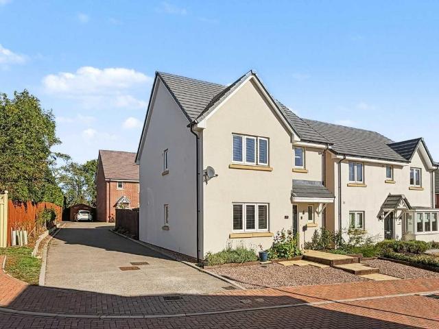 House for sale in Monksmoor Park, Daventry