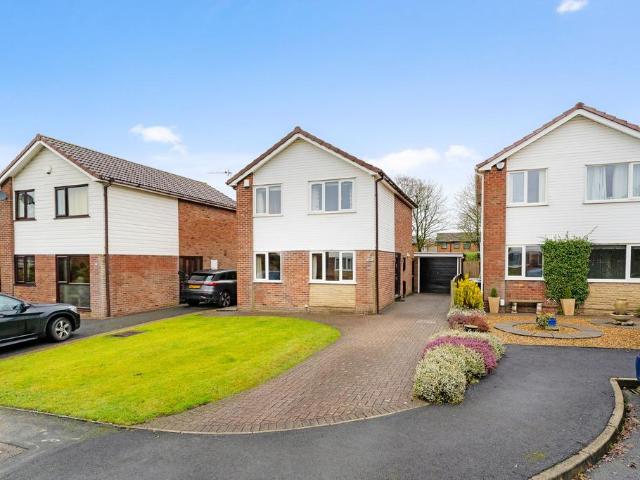 House for sale in Bradshaw, Lee Bank