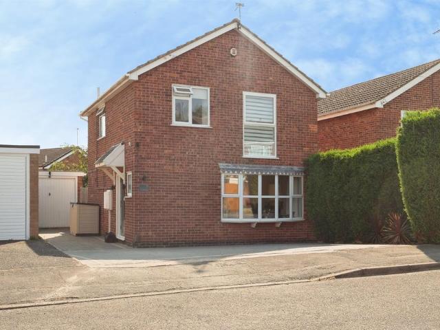House for sale in Elmfield, Leicestershire