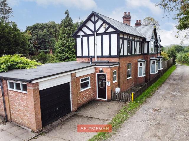 House for sale in Hopwood, Bromsgrove