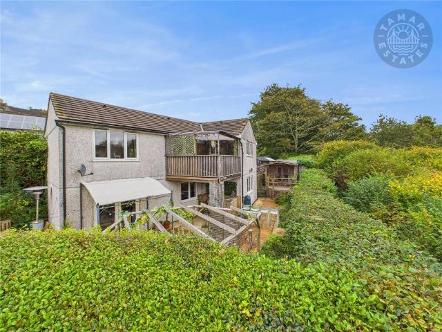 House for sale in Lamellion, Cornwall