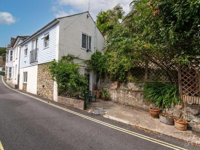 House for sale in Cowlease, Ventnor