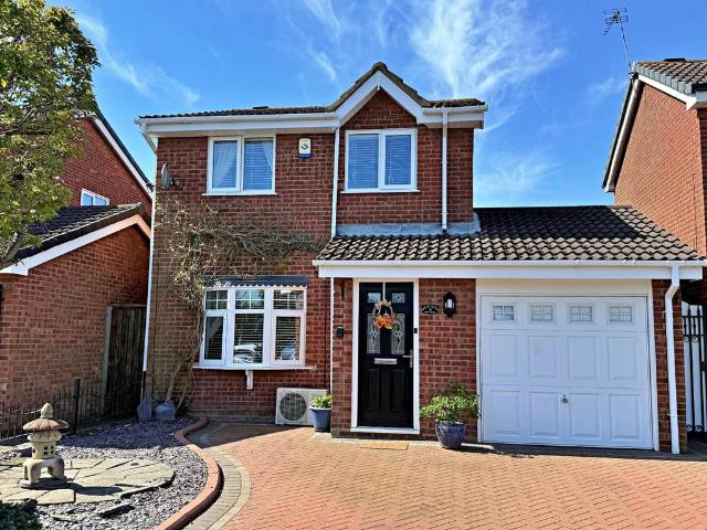 House for sale in Kettlebrook, Staffordshire