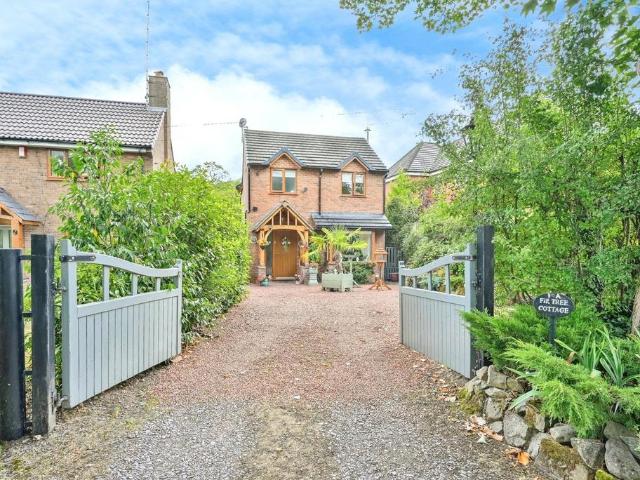 House for sale in Baswich, Staffordshire