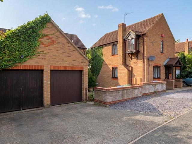 House for sale in Milton Keynes