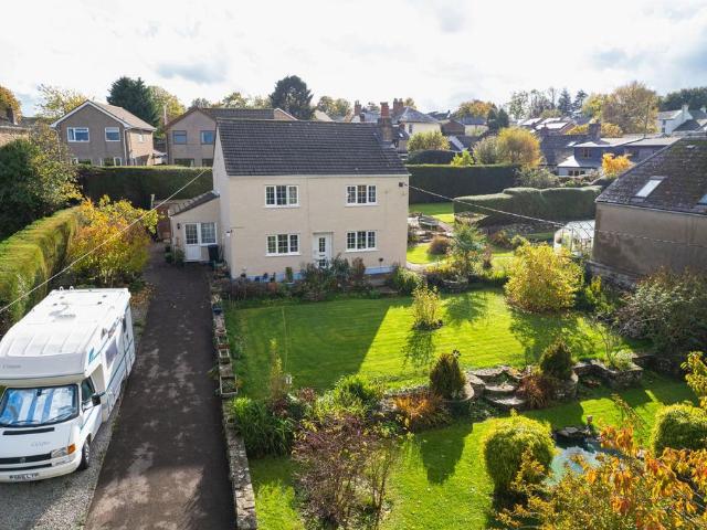 House for sale in Bromsberrow Heath, Gloucestershire