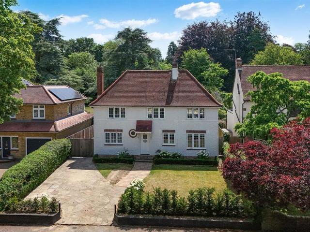 House for sale in Nork, Red Hill