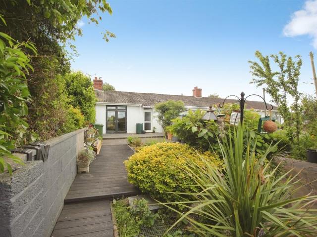 Bungalow for sale in Bromsberrow Heath, Gloucestershire