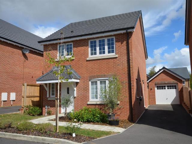 House for sale in Sturminster Newton, Bagber
