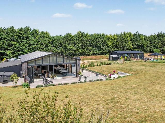 House for sale in Fole, Surrey