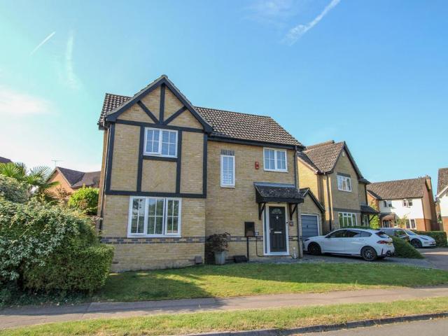 House for sale in Perryfields, West Sussex