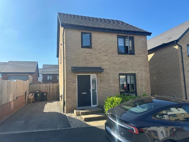 House for sale in Catcliffe, South Yorkshire