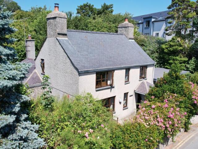 House for sale in Pwllheli
