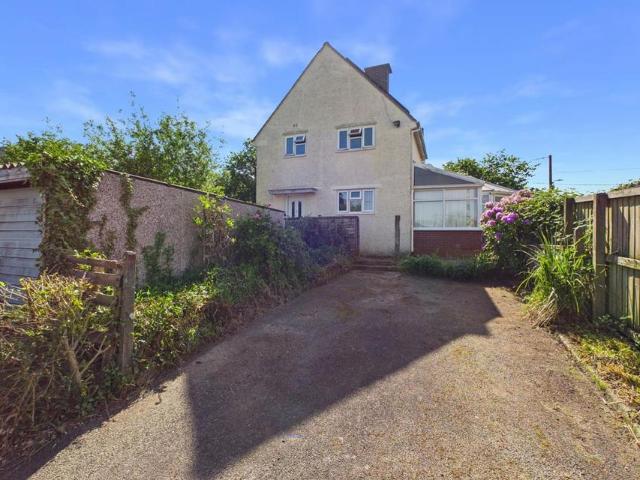 House for sale in Llanfyllin