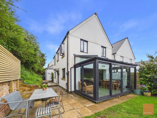 House for sale in Shortlanesend, Cornwall