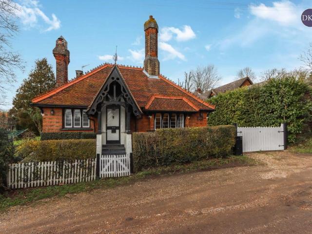 House for sale in Greater London