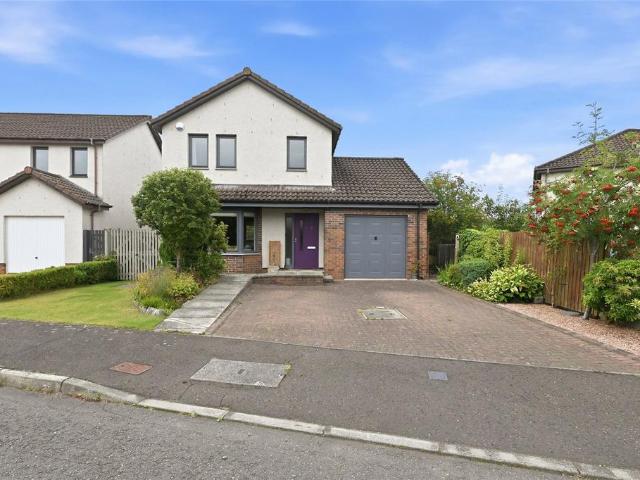 House for sale in Huntingtowerfield, Almondbank