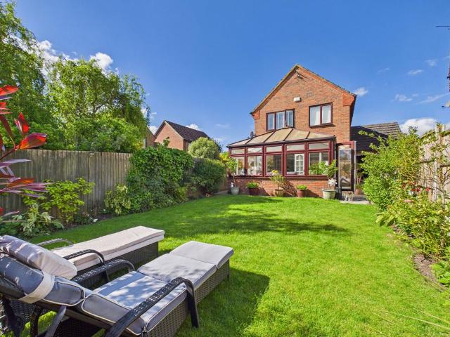 House for sale in Halling