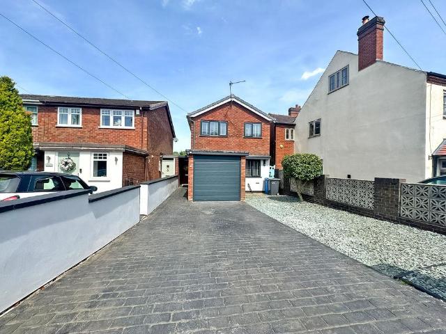 House for sale in Landywood, Great Chatwell