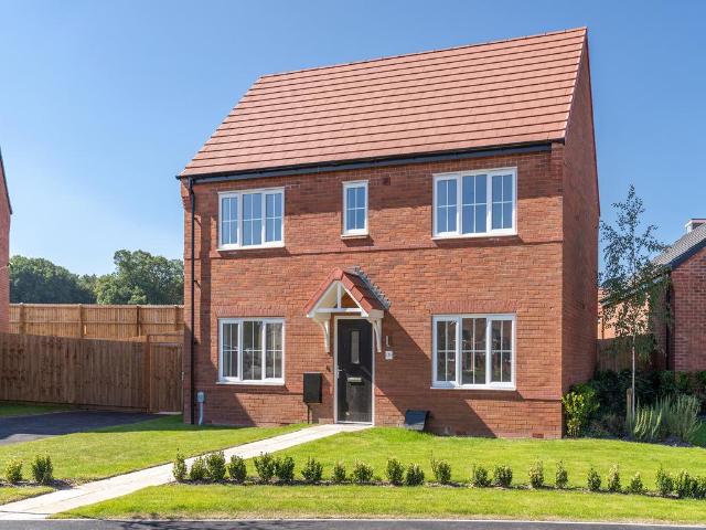 House for sale in Priors Hall Park, Weldon