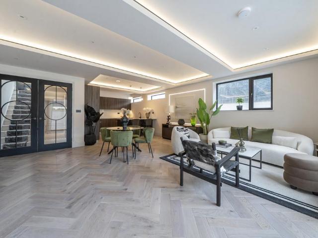 House for sale in London Borough of Ealing, Greater London