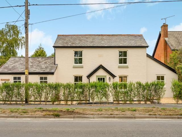 House for sale in Cadnam, New Forest