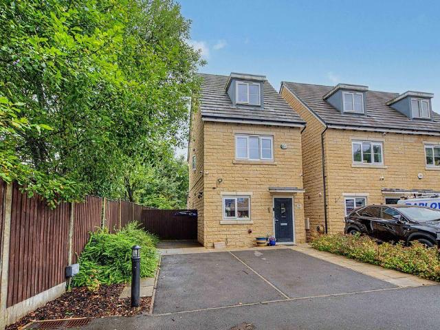 House for sale in Clough, Burnedge