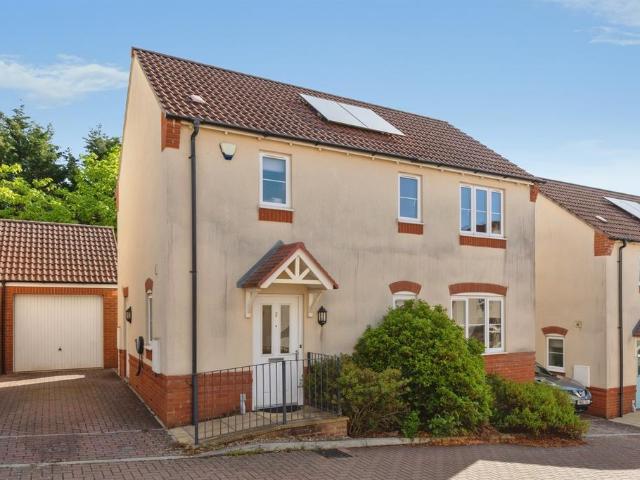 House for sale in Stoke Gifford, South Gloucestershire