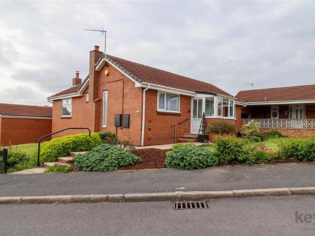 House for sale in Hackenthorpe, South Yorkshire