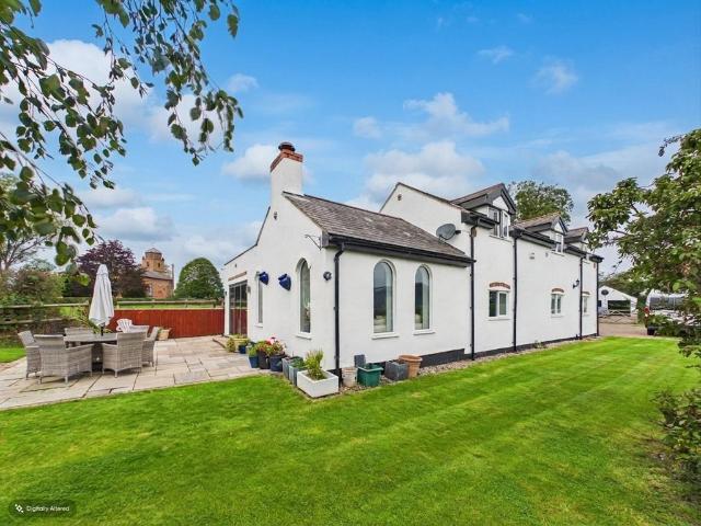House for sale in Isycoed, Wrexham