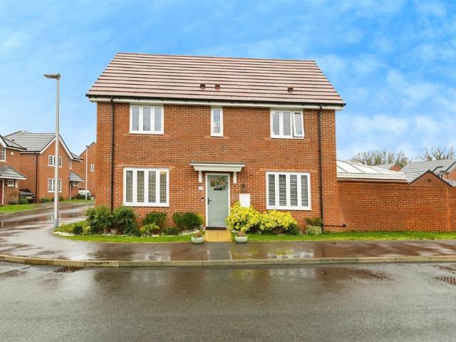 House for sale in Shinfield