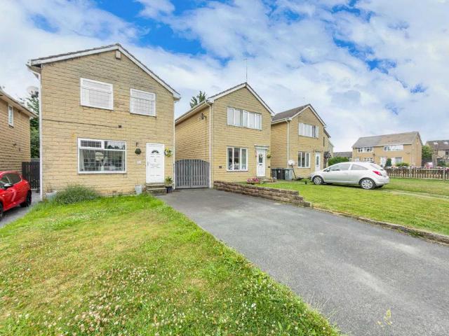 House for sale in Cleckheaton, West Yorkshire