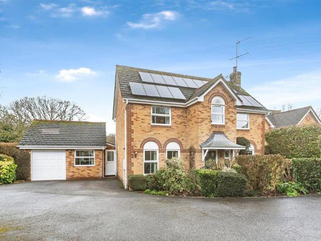 House for sale in Hart, Hampshire