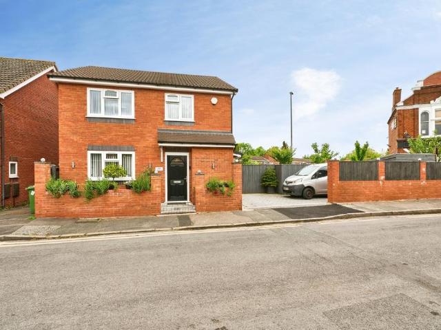 House for sale in The Chuckery, West Midlands