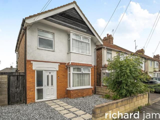 House for sale in Walcot West, Rodbourne