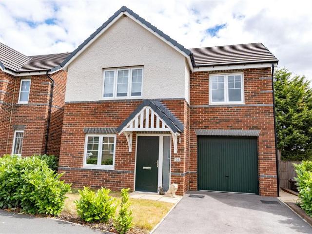 House for sale in Micklefield, West Yorkshire