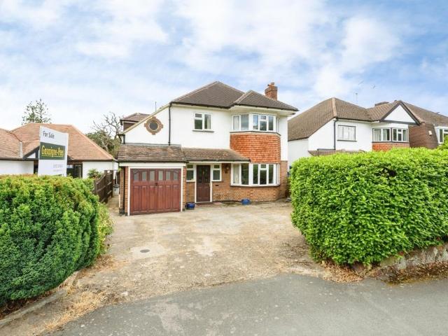 House for sale in Pachesham Park, Surrey