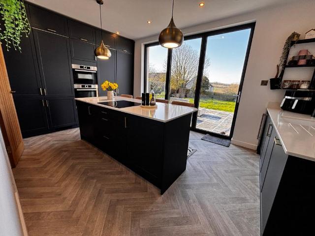 House for sale in Pontyates, Wales