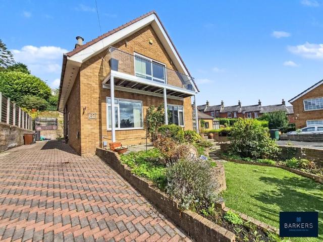 House for sale in Batley, West Yorkshire