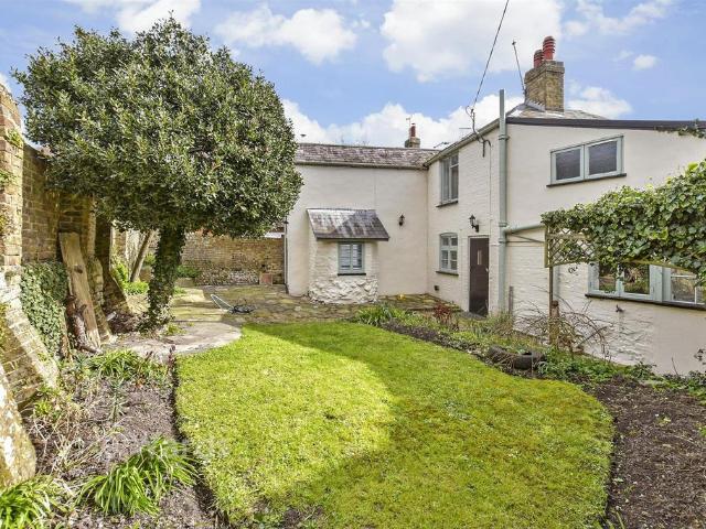 House for sale in Ash, Kent
