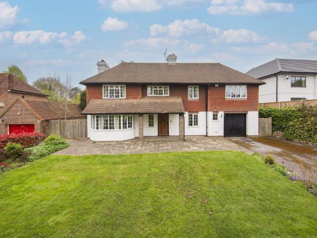 House for sale in Southborough, Sandown Park