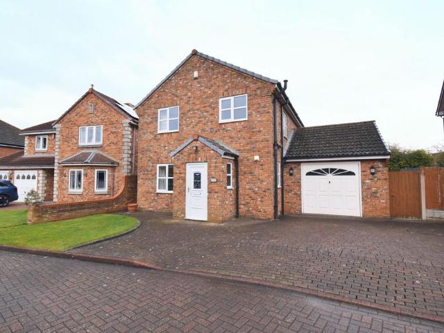 House for sale in Barrows Green, Widnes