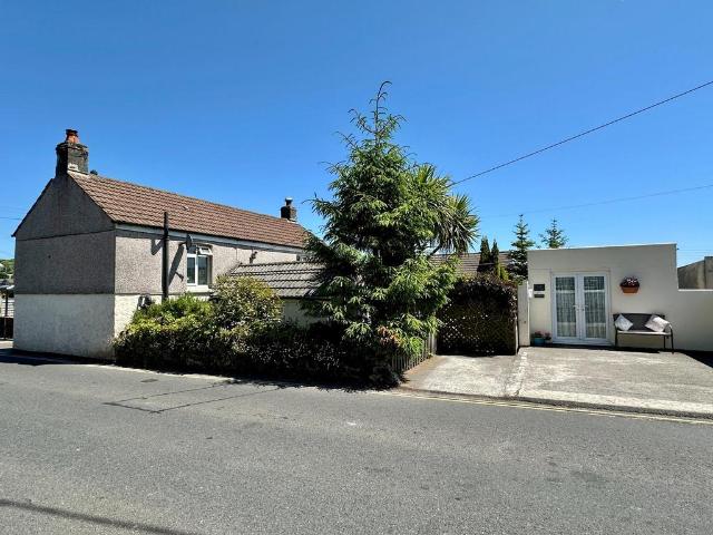 House for sale in St Stephen, Cornwall