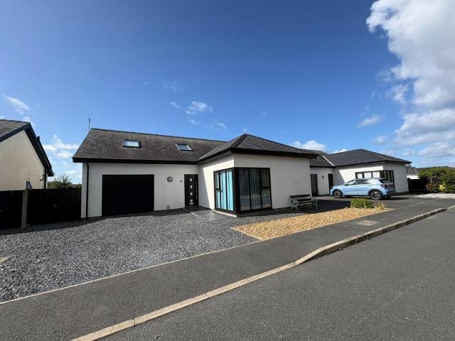 House for sale in Porthmadog, Morfa Bychan