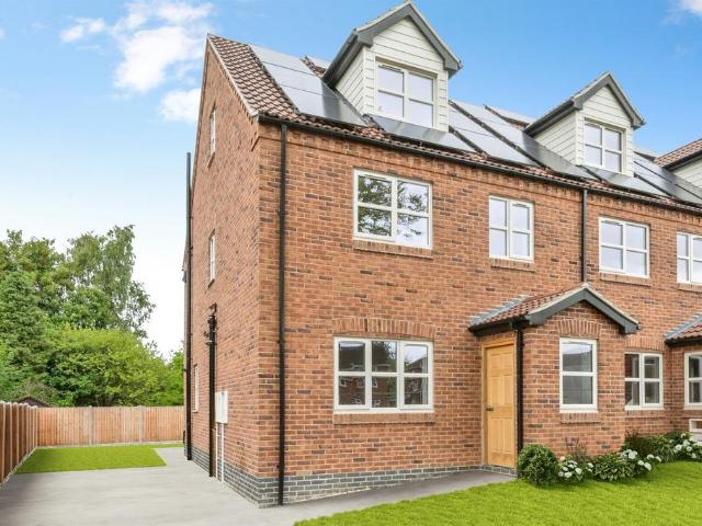 House for sale in West Butterwick, North Lincolnshire