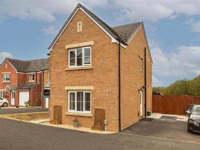House for sale in Llangyndeyrn, Carway