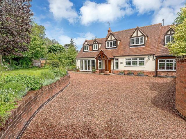 House for sale in Quorndon, Elmfield