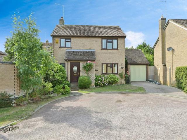 House for sale in Oundle